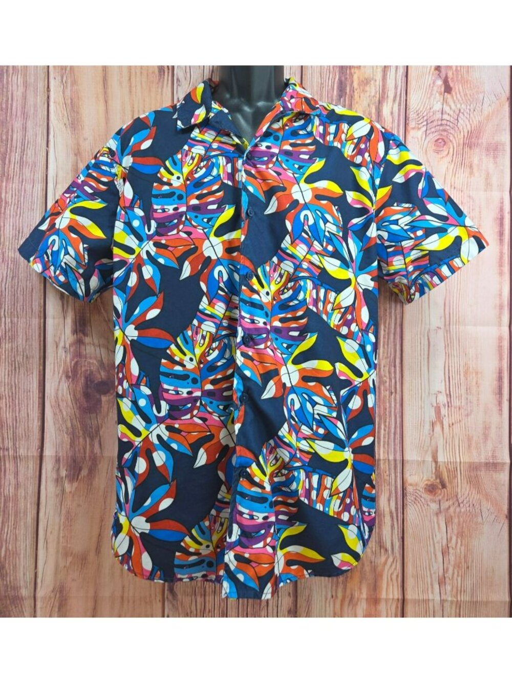 Broken Threads Mens XL Hawaiian Shirt Addicted To Summer Collection